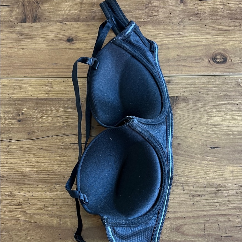 Strapless Convertible Bra - Picture 7 of 9